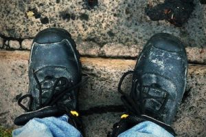 how to clean work boots
